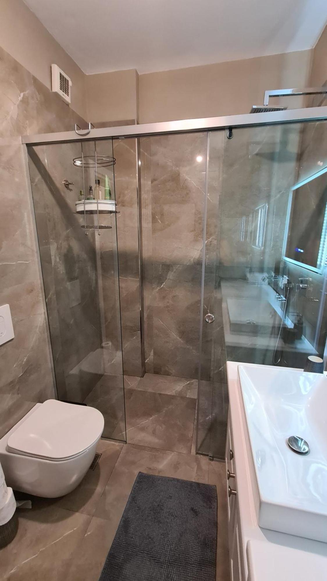 Family-Friendly Apt At 21 Dhjetori W/Self Check-In Тирана Екстериор снимка